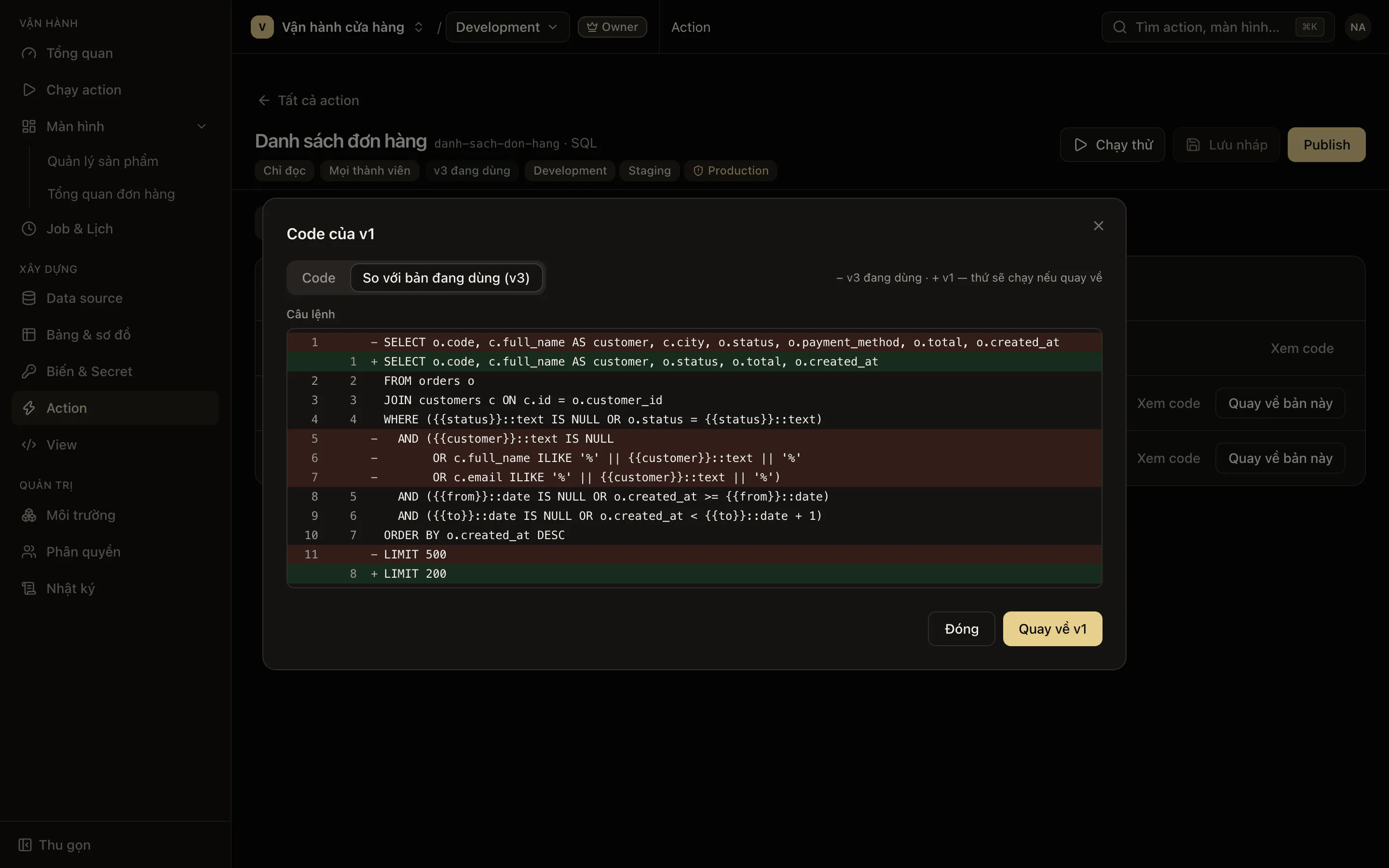 Tab Version của action: lịch sử version và hộp so sánh với bản đang dùng